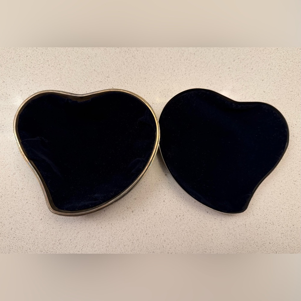 Melissa Iridescent Heart Trinket Box - Picture 6 of 8